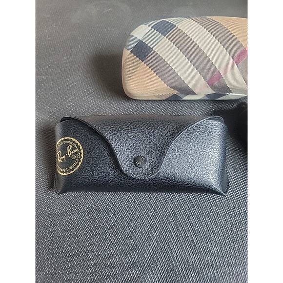 3 Glass / Sunglass Cases. Burberry, Ray Ban, Maui Jim - Picture 2 of 8